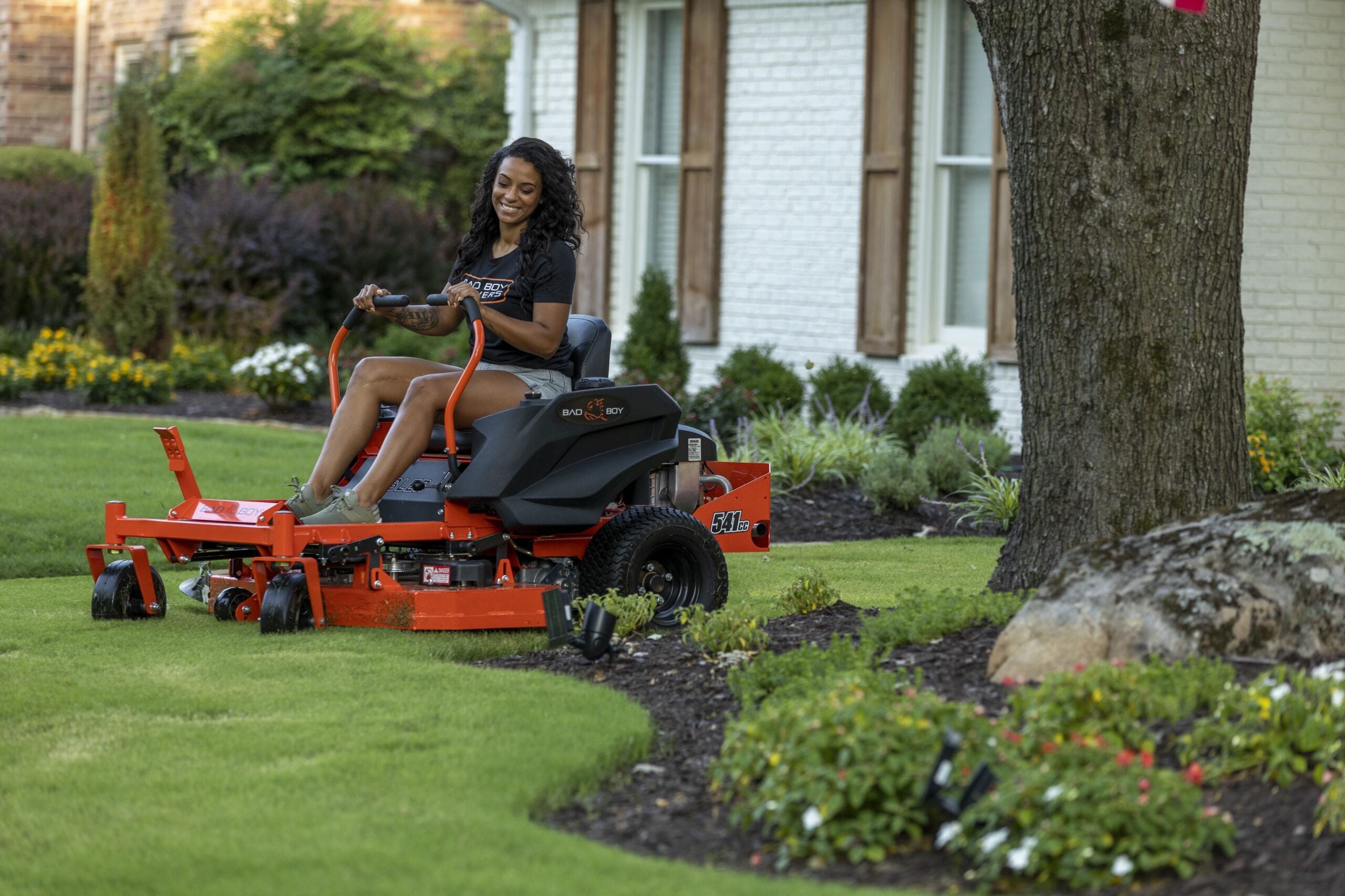 Bad Boy MZ Rambler 42" Zero-Turn Mower | 19HP Briggs & Stratton