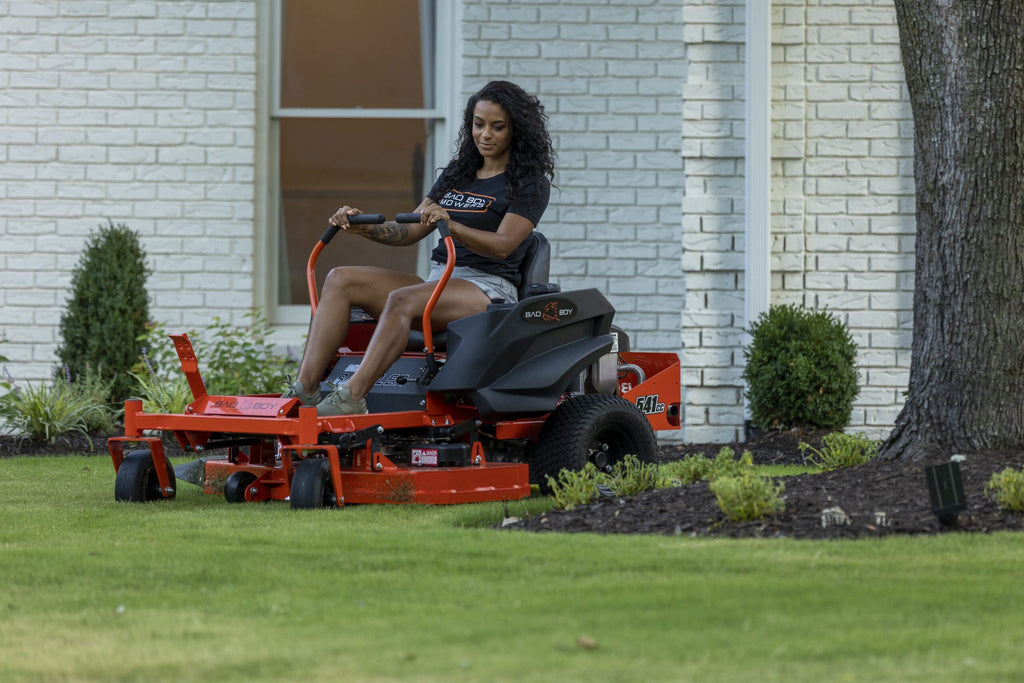 Bad Boy MZ Rambler 42" Zero-Turn Mower | 19HP Briggs & Stratton