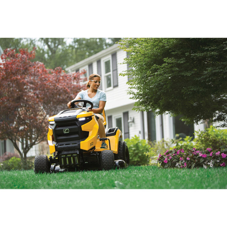 Cub Cadet XT1 LT42 42" Riding Lawn Tractor | 547cc IntelliPOWER